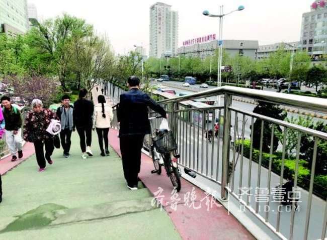 改建过街天桥